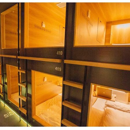 Khan Hoang Capsule Hotel (Adults Only) Hanoi Zewnętrze zdjęcie