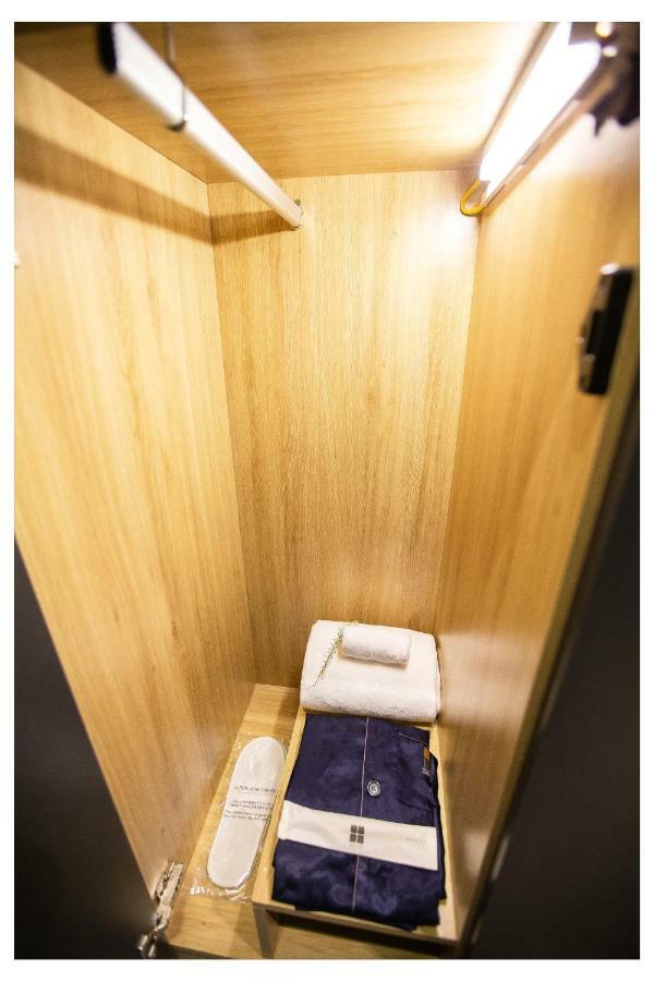 Khan Hoang Capsule Hotel (Adults Only) Hanoi Zewnętrze zdjęcie